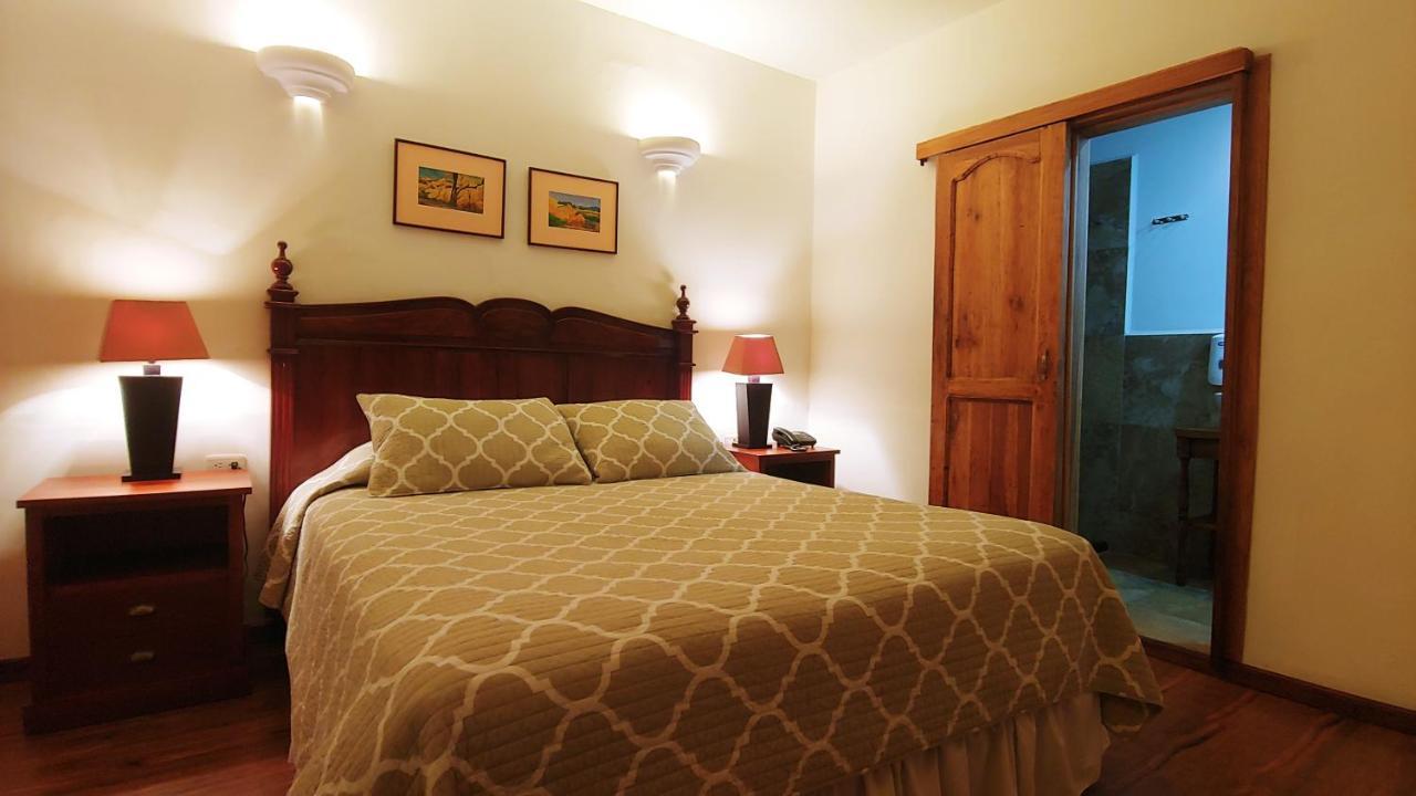 Hotel Boutique Casa Montalvo קואנקה מראה חיצוני תמונה