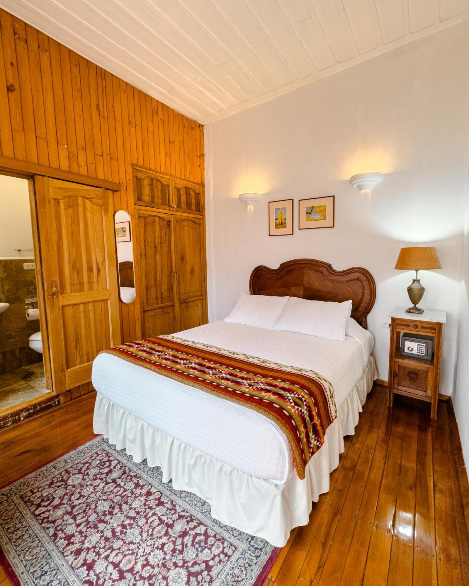 Hotel Boutique Casa Montalvo קואנקה מראה חיצוני תמונה