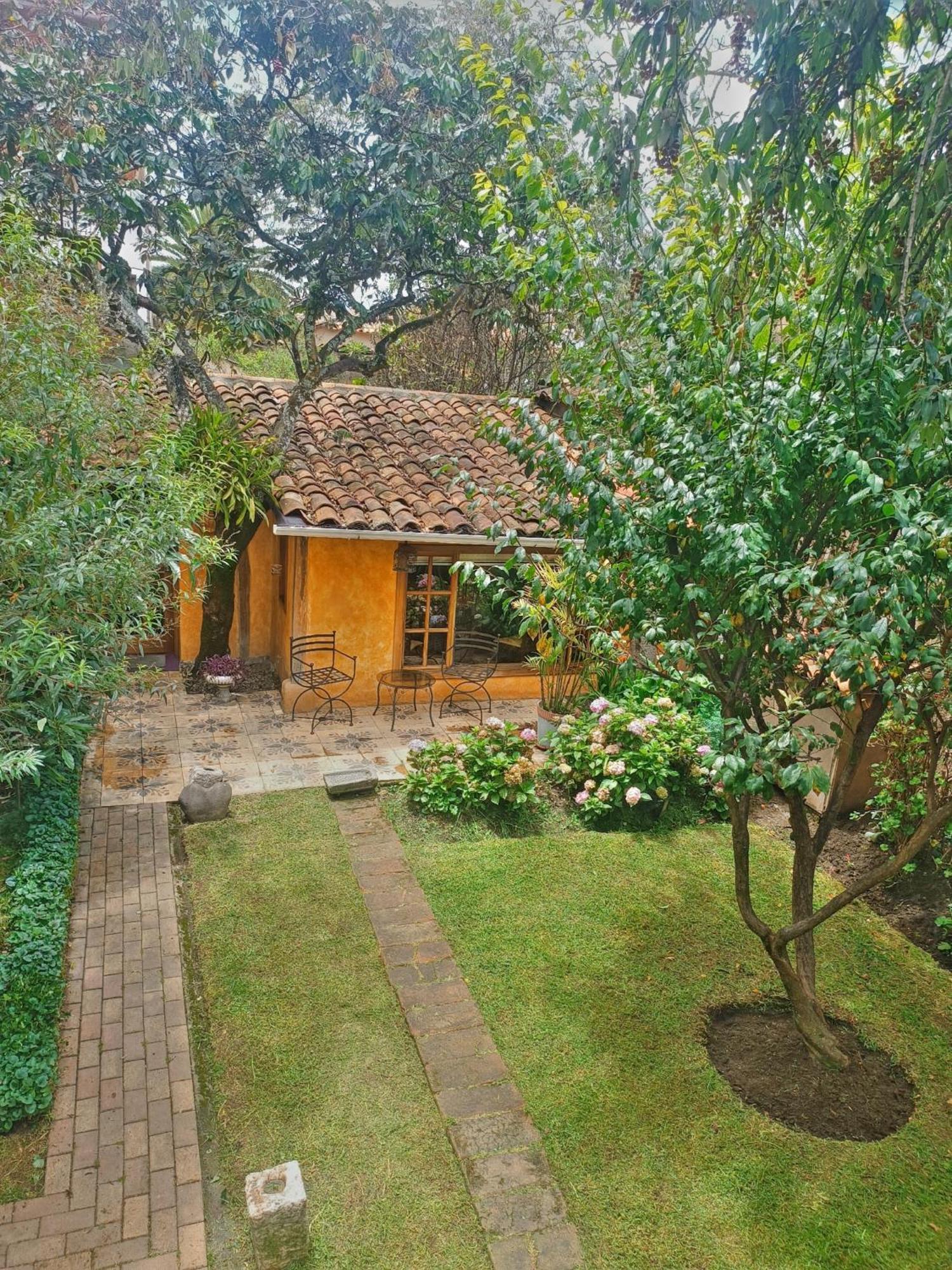 Hotel Boutique Casa Montalvo קואנקה מראה חיצוני תמונה